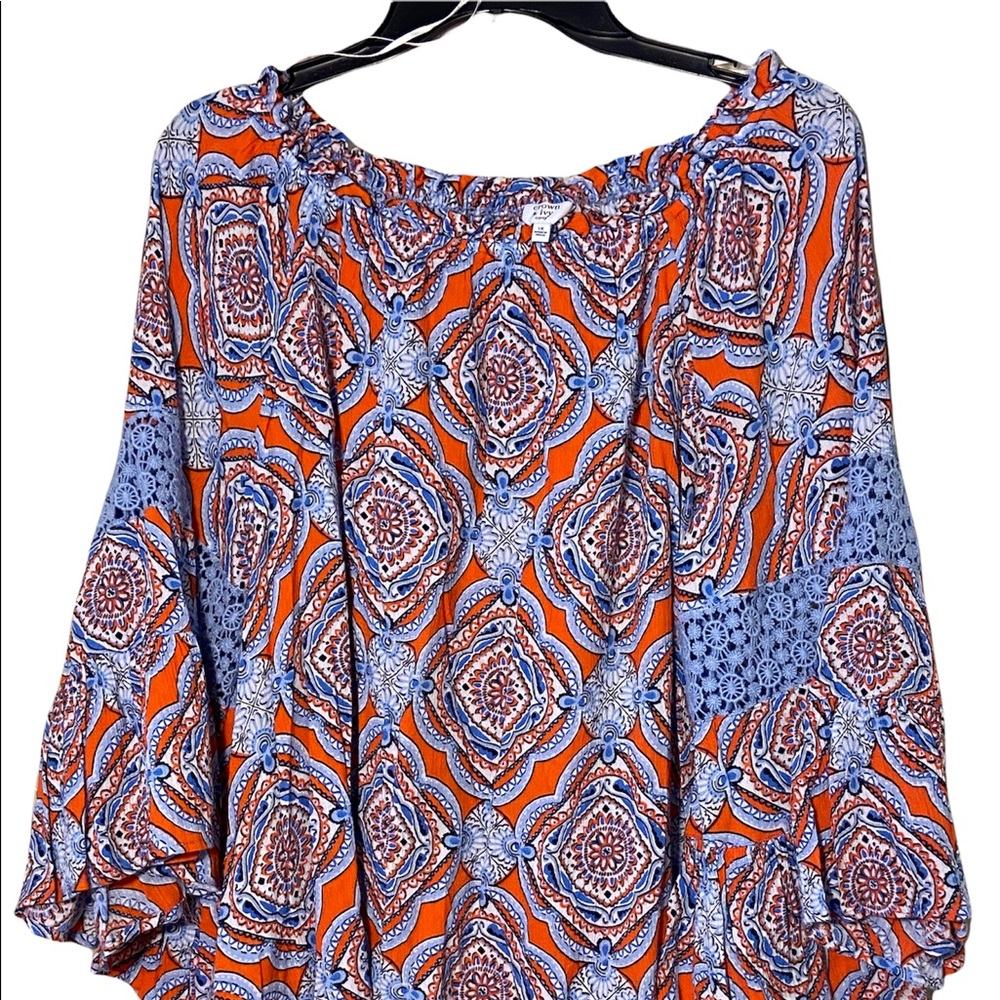 Crown & Ivy 1x Peasant top Lt blue, cream orange